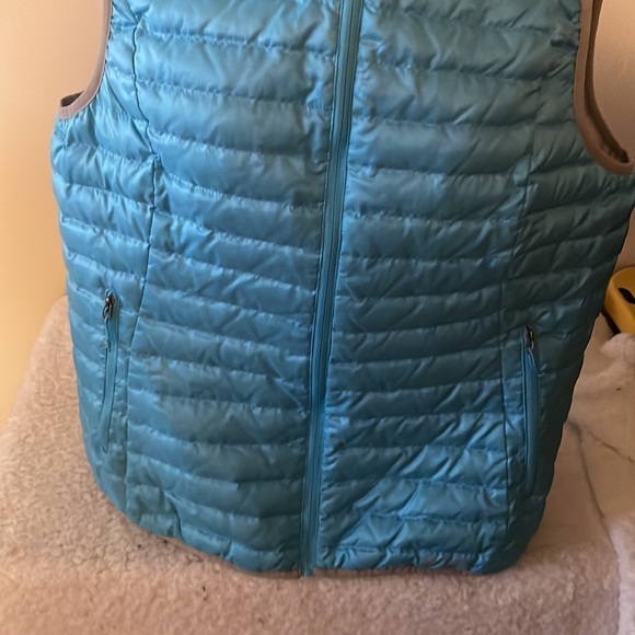 Eddie Bauer Travex EB700 Down Vest Size Large - Picture 3 of 13